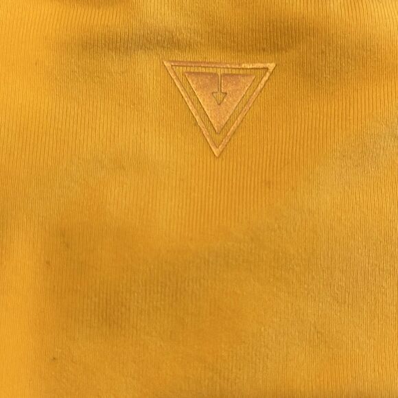 Yogasmoga Women’s Deep Yellow & Grey Strappy Built in Bra Workout Tank Top - Picture 4 of 9